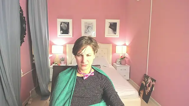 Snapshot of AuroraScript chatting on 03-13-25, 04:38 AuroraScript online show from 03-13-25, 04:38