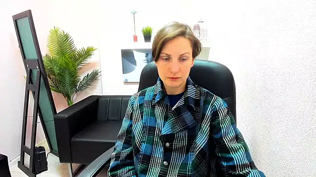 Snapshot of AuroraScript chatting on 03-20-25, 03:14 AuroraScript online show from 03-20-25, 03:14