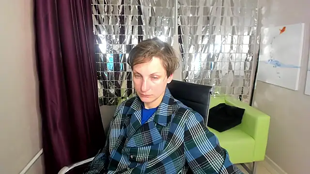 Snapshot of AuroraScript chatting on 03-23-25, 03:54 AuroraScript online show from 03-23-25, 03:54