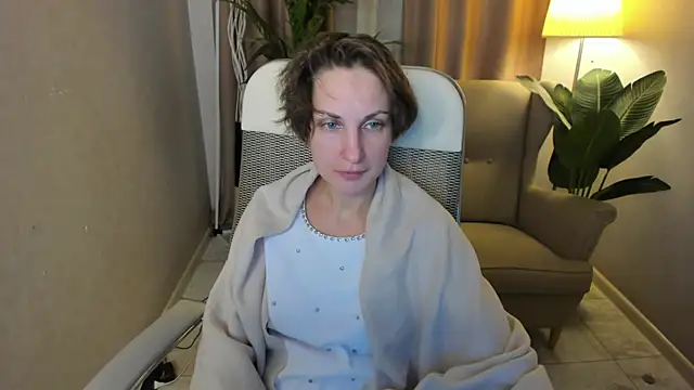 Snapshot of AuroraScript chatting on 04-07-26, 03:23 AuroraScript online show from 04-07-26, 03:23