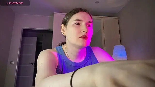 Maria Bowie online show from 05-21-26, 05:47