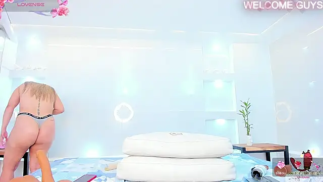 Snapshot of julietha_taylor chatting on 03-08-25, 05:28 julietha taylor online show from 03-08-25, 05:28