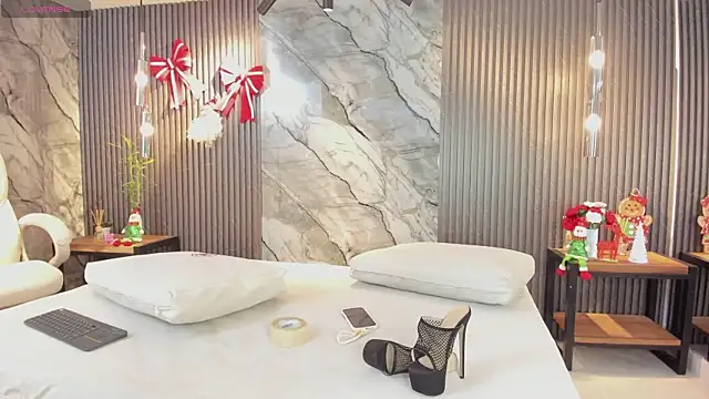 Snapshot of julietha_taylor chatting on 12-05-25, 02:53 julietha taylor online show from 12-05-25, 02:53