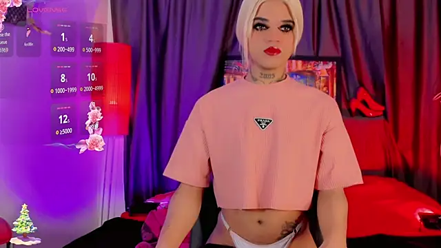 Snapshot of Gabyqueen70 chatting on 11-14-25, 02:43 Gabyqueen70 online show from 11-14-25, 02:43