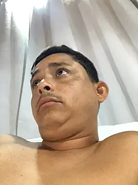 isacalejandroo online show from 03-08-25, 01:03