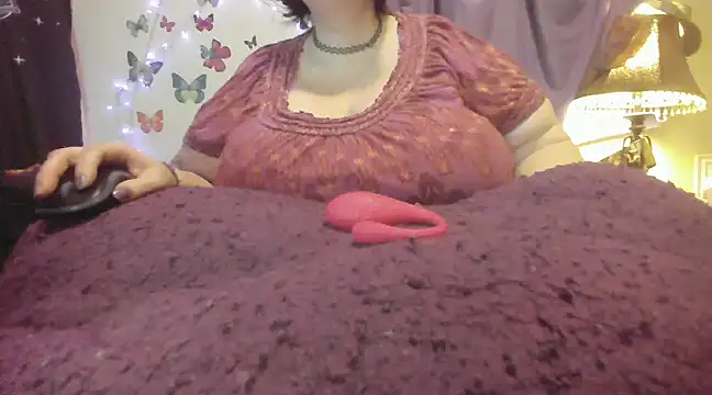 Snapshot of Alli_Kat chatting on 01-22-25, 12:16 Alli Kat online show from 01-22-25, 12:16