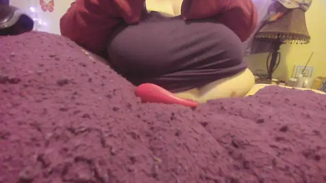 Snapshot of Alli_Kat chatting on 02-11-25, 07:59 Alli Kat online show from 02-11-25, 07:59