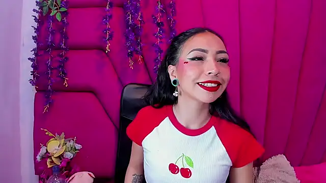 nathalia pink online show from 06-30-26, 01:23