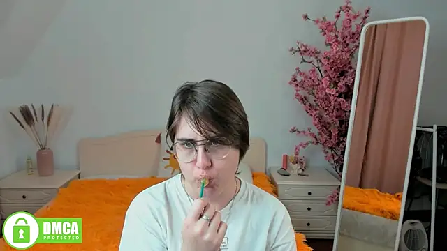 Snapshot of Funny_bunnyy chatting on 12-05-24, 11:40 Funny bunnyy online show from 12-05-24, 11:40