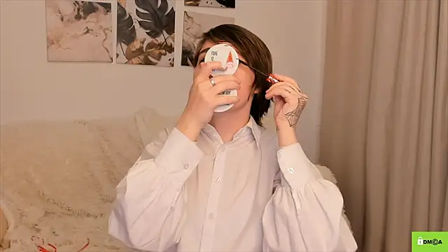 Snapshot of Funny_bunnyy chatting on 12-14-24, 09:24 Funny bunnyy online show from 12-14-24, 09:24