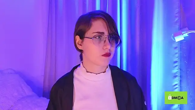 Snapshot of Funny_bunnyy chatting on 02-08-25, 01:43 Funny bunnyy online show from 02-08-25, 01:43