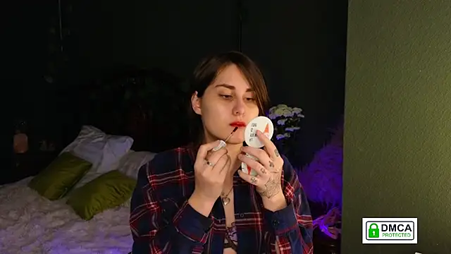 Snapshot of Funny_bunnyy chatting on 03-10-25, 02:06 Funny bunnyy online show from 03-10-25, 02:06