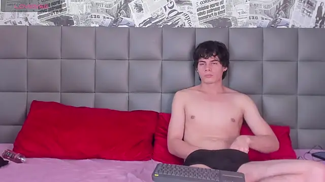 honey moonts online show from 03-12-25, 01:19