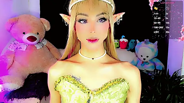 Snapshot of dollswit01 chatting on 12-19-25, 03:24 dollswit01 online show from 12-19-25, 03:24