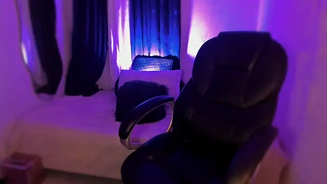 isabelithaa online show from 07-09-26, 12:26