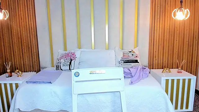 Snapshot of love_mommy chatting on 03-12-25, 04:41 love mommy online show from 03-12-25, 04:41