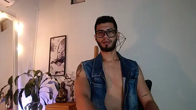 Colby brown03 online show from 05-20-26, 03:02