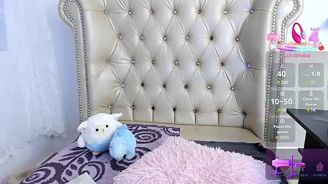 Snapshot of AlexaFoxy18 chatting on 03-05-25, 04:56 AlexaFoxy18 online show from 03-05-25, 04:56