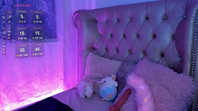 Snapshot of AlexaFoxy18 chatting on 03-12-25, 04:51 AlexaFoxy18 online show from 03-12-25, 04:51