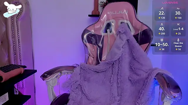 Snapshot of AlexaFoxy18 chatting on 10-04-25, 06:33 AlexaFoxy18 online show from 10-04-25, 06:33