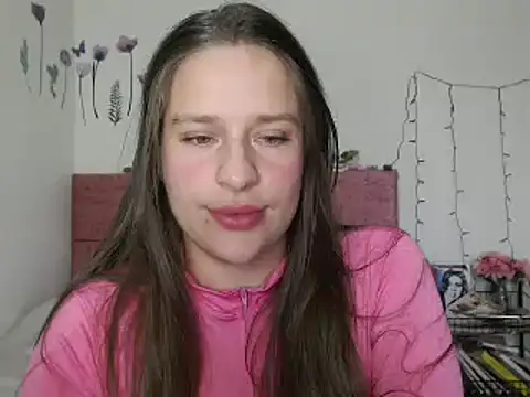 Snapshot of Serenity chatting on 12-17-24, 10:11 Serenity online show from 12-17-24, 10:11