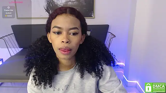 Snapshot of Shenna_brunette_ chatting on 01-11-25, 01:01 Shenna brunette online show from 01-11-25, 01:01