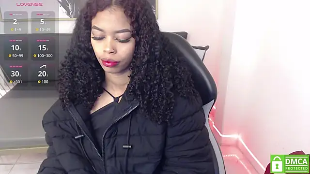 Snapshot of Shenna_brunette_ chatting on 01-15-25, 01:09 Shenna brunette online show from 01-15-25, 01:09