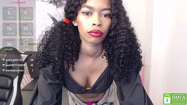 Snapshot of Shenna_brunette_ chatting on 02-16-25, 04:10 Shenna brunette online show from 02-16-25, 04:10