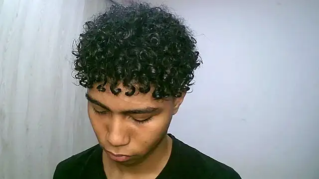 sexy diamante  online show from 11-02-25, 03:25