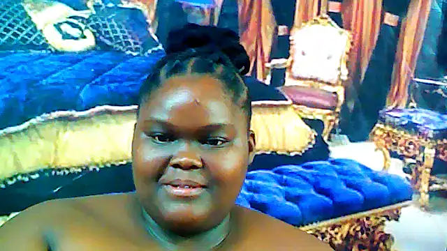Snapshot of EbonyHotBuns chatting on 03-18-25, 05:52 EbonyHotBuns online show from 03-18-25, 05:52