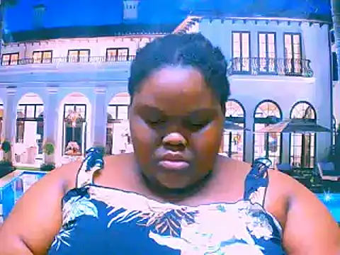 Snapshot of EbonyHotBuns chatting on 10-07-25, 05:37 EbonyHotBuns online show from 10-07-25, 05:37