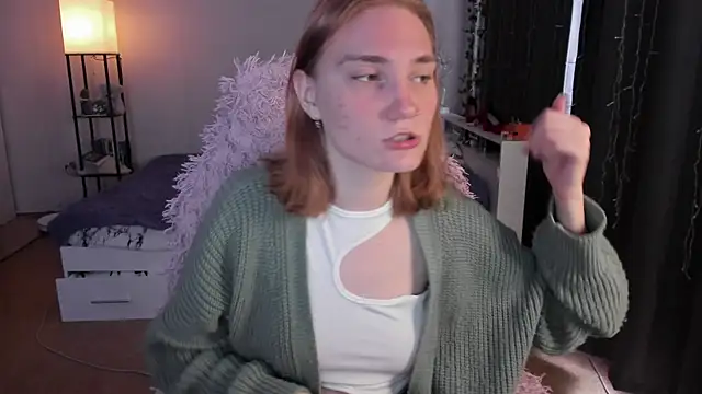 ReddHotPipper online show from 04-19-26, 04:23