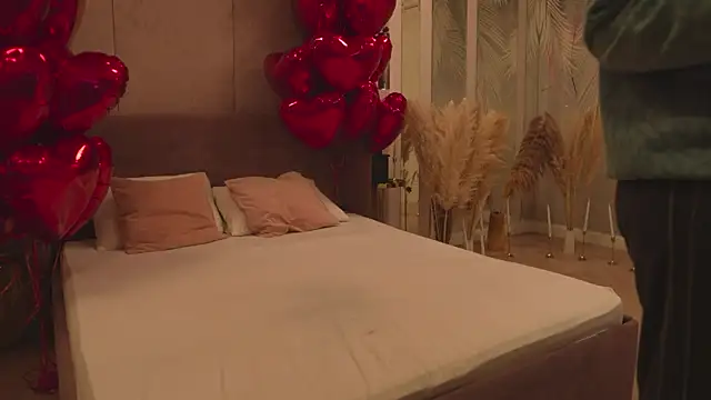 Smiley Mia online show from 02-20-26, 05:04