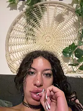 AlyssaHottv  online show from 08-05-26, 04:54