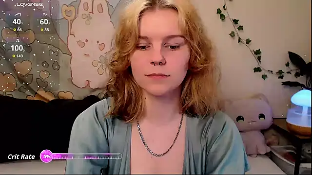 Moona xx online show from 05-10-26, 10:59