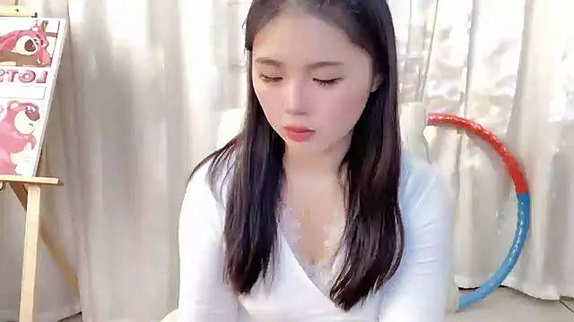Snapshot of SU__SU chatting on 02-05-25, 06:24 SU SU online show from 02-05-25, 06:24