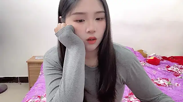 Snapshot of SU__SU chatting on 03-23-25, 07:42 SU SU online show from 03-23-25, 07:42