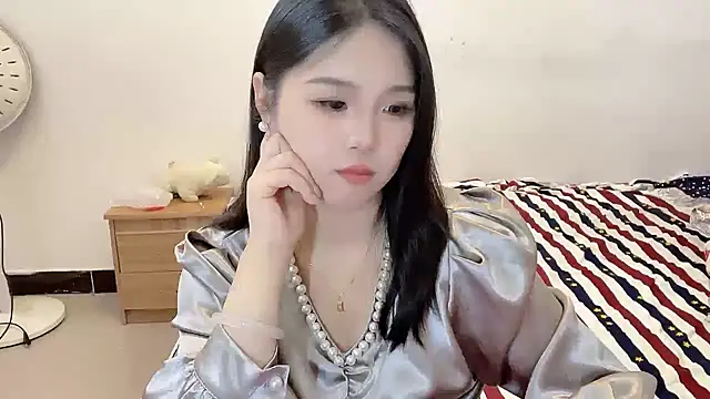 Snapshot of SU__SU chatting on 09-27-25, 05:23 SU SU online show from 09-27-25, 05:23