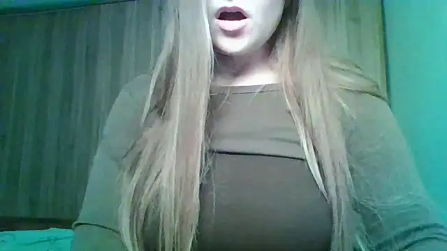 Evasapples online show from 12-19-25, 06:59