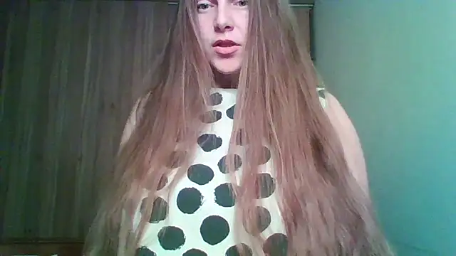 Evasapples online show from 04-26-26, 08:17