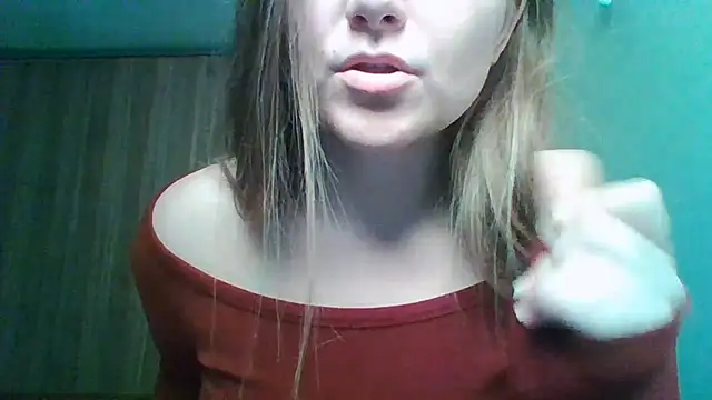 Snapshot of Evasapples chatting on 06-11-26, 01:20 Evasapples online show from 06-11-26, 01:20