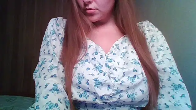 Snapshot of Evasapples chatting on 06-21-26, 06:21 Evasapples online show from 06-21-26, 06:21