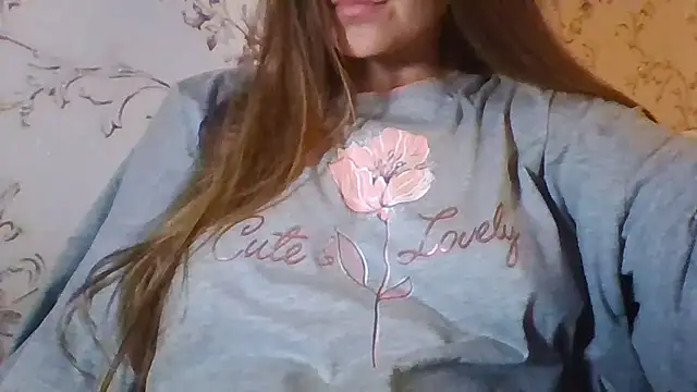 Snapshot of Evasapples chatting on 06-29-26, 08:31 Evasapples online show from 06-29-26, 08:31