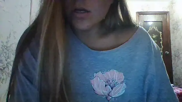 Snapshot of Evasapples chatting on 07-28-26, 08:52 Evasapples online show from 07-28-26, 08:52