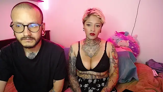 Snapshot of tatouagendecouple chatting on 03-01-25, 11:06 tatouagendecouple online show from 03-01-25, 11:06