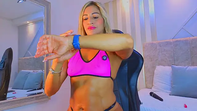 Tayra Pradit online show from 03-15-26, 06:58