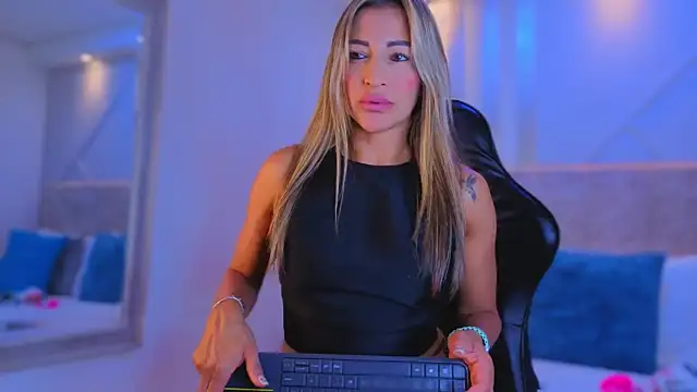 Tayra Pradit online show from 07-30-26, 07:02