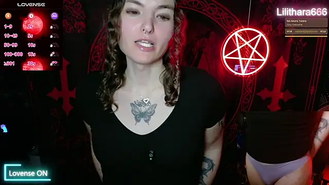 BrandiWRLD 999 online show from 11-04-25, 01:38