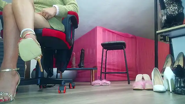 Snapshot of Jbisex chatting on 12-14-25, 01:11 Jbisex online show from 12-14-25, 01:11