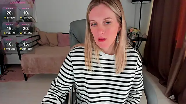 Snapshot of I_D_A chatting on 02-26-25, 04:03 I D A online show from 02-26-25, 04:03